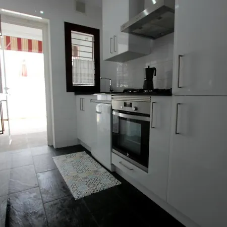 Casa H&L Conil Nyaraló *